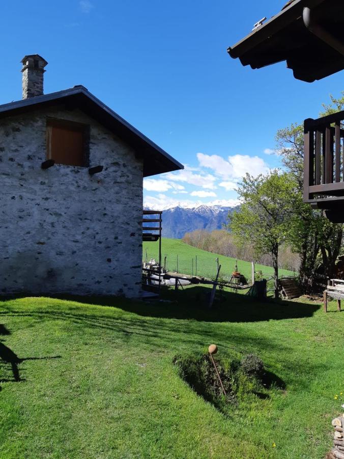 Casa Indipendente Val D'Ayas - Challand Saint Anselme Екстериор снимка